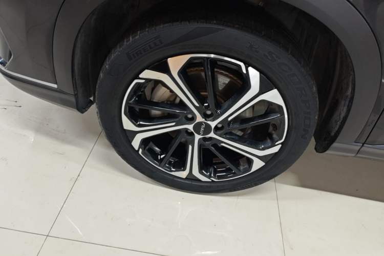 Used Dongfeng Aeolus Huge 2022 Mach Power 1.5T Dare-Enjoy Edition · Smart Left Front Wheel Hub