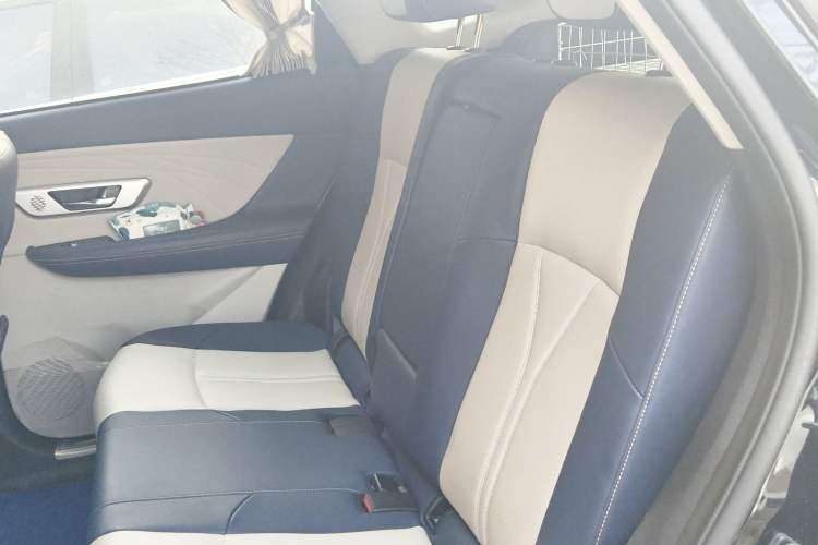 Used Dongfeng Aeolus Huge 2022 Mach Power 1.5T DareDrive Edition · Smart Left Rear Seat
