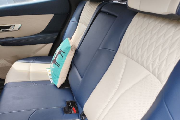 Used Dongfeng Aeolus Huge 2022 Mach Power 1.5T Dare-Enjoy Edition · Smart Left Rear Seat