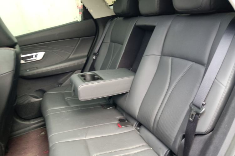 Used Dongfeng Aeolus Huge 2022 Mach Power 1.5T Dare-to-Drive Edition · Enjoyably悦 Left Rear Seat