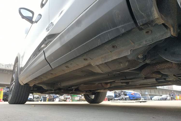 Used Dongfeng Aeolus Huge 2022 Mach Power 1.5T DareDrive Edition · Smart Left Side Sill