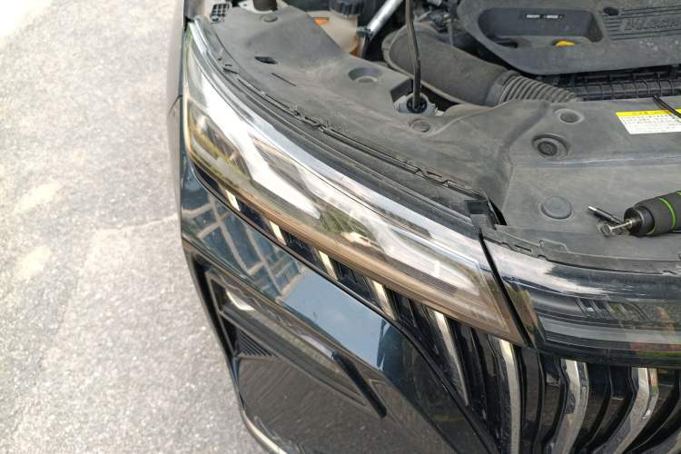 Used Dongfeng Aeolus Huge 2022 Mach Power 1.5T DareDrive Edition · Smart Right Front Headlight