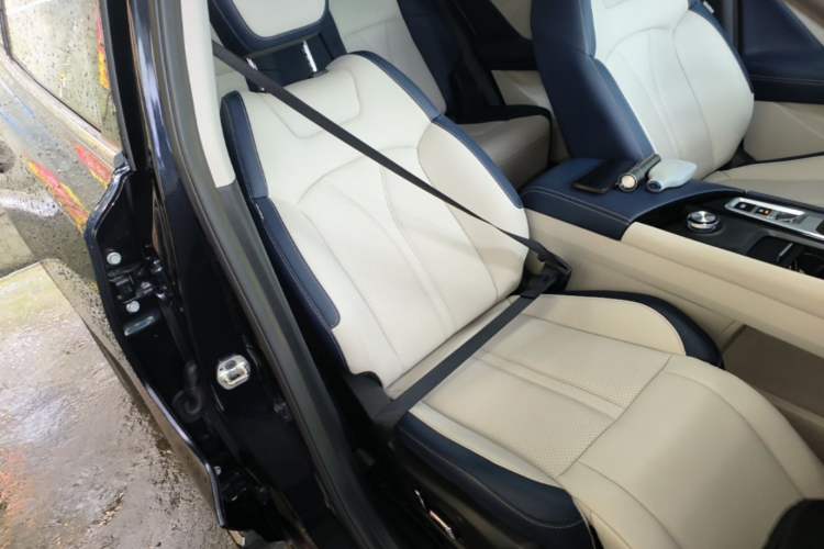 Used Dongfeng Aeolus Huge 2022 Mach Dual-Motor 1.5T MHD Dare-to-Dream Edition Right Front Seat