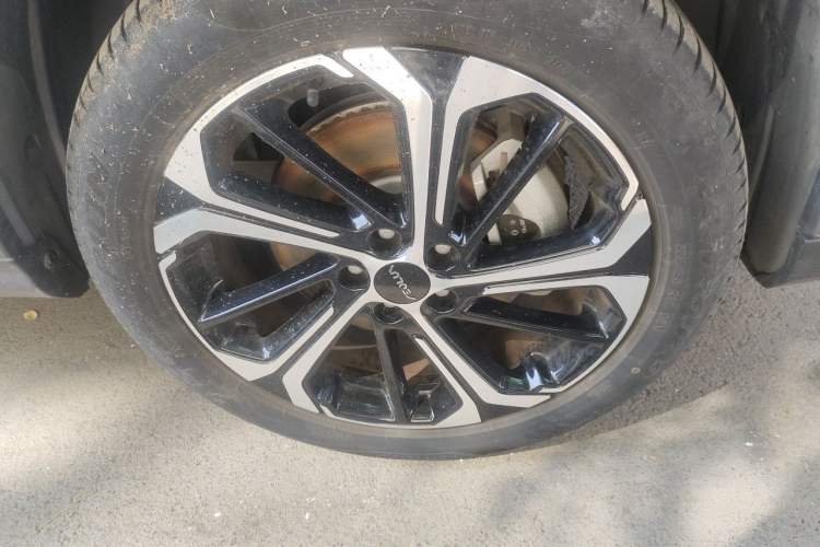 Used Dongfeng Aeolus Huge 2022 Mach Power 1.5T Dare-to-Love Edition Right Front Wheel Hub