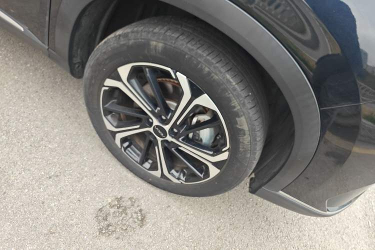 Used Dongfeng Aeolus Huge 2022 Mach Power 1.5T DareDrive Edition · Smart Right Front Wheel Hub