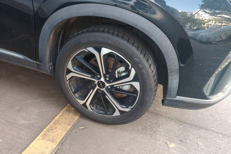 Used Dongfeng Aeolus Huge 2022 Mach Power 1.5T DareDrive Edition · Smart Right Front Wheel Hub