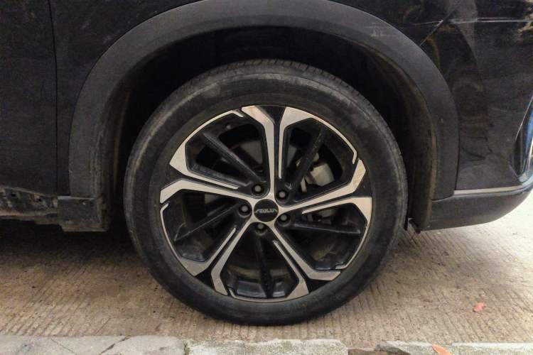 Used Dongfeng Aeolus Huge 2022 Mach Power 1.5T DareDrive Edition · Smart Right Front Wheel Hub