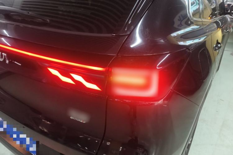 Used Dongfeng Aeolus Huge 2022 Mach Power 1.5T DareDrive Edition · Smart Right Rear Taillight