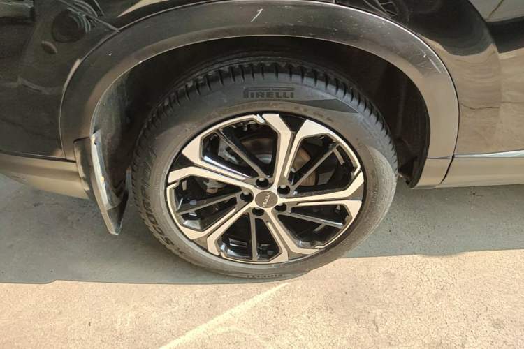 Used Dongfeng Aeolus Huge 2022 Mach Dual-Motor 1.5T MHD Dare-to-Dream Edition Right Rear Wheel Hub