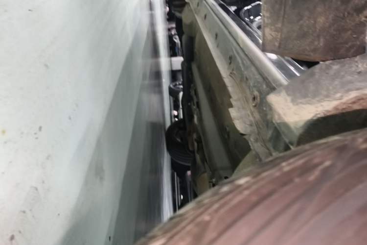 Used Dongfeng Aeolus Huge 2022 Mach Power 1.5T DareDrive Edition · Smart Right Side Sill