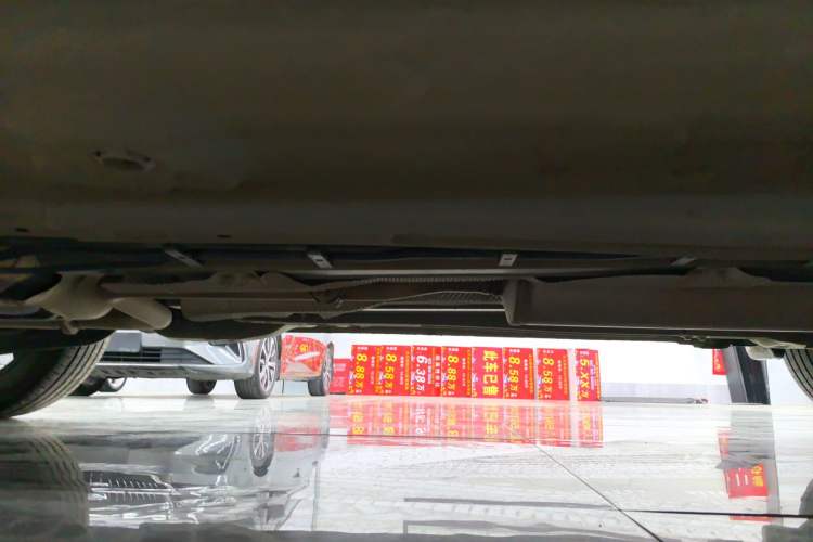 Used Dongfeng Aeolus Huge 2022 Mach Power 1.5T DareDrive Edition · Smart Right Side Sill