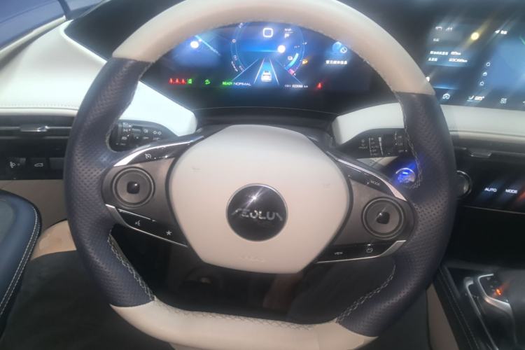 Used Dongfeng Aeolus Huge 2022 Mach Dual-Motor 1.5T MHD Dare-to-Dream Edition Steering Wheel