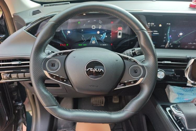 Used Dongfeng Aeolus Huge 2022 Mach Dual-Motor 1.5T MHD Dare-to-Dream Edition Steering Wheel