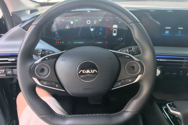 Used Dongfeng Aeolus Huge 2022 Mach Dual-Motor 1.5T MHD Dare-to-Dream Edition Steering Wheel