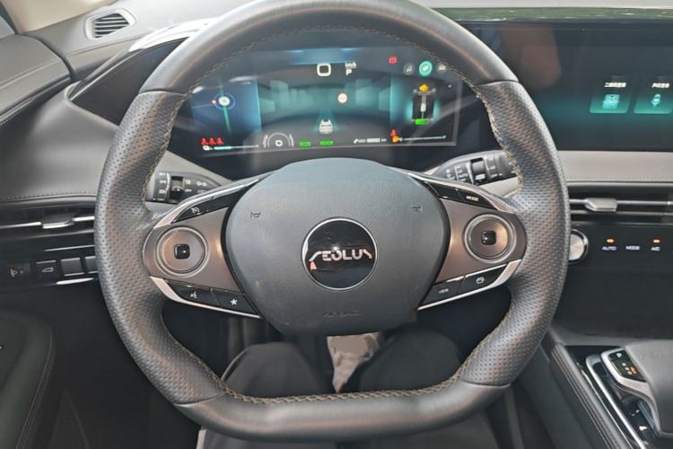 Used Dongfeng Aeolus Huge 2022 Mach Dual-Motor 1.5T MHD Dare-to-Dream Edition Steering Wheel