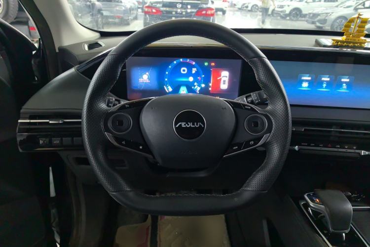 Used Dongfeng Aeolus Huge 2022 Mach Power 1.5T DareDrive Edition · Smart Steering Wheel