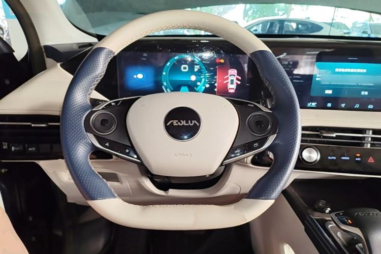 Used Dongfeng Aeolus Huge 2022 Mach Dual-Motor 1.5T MHD Dare-to-Dream Edition Steering Wheel
