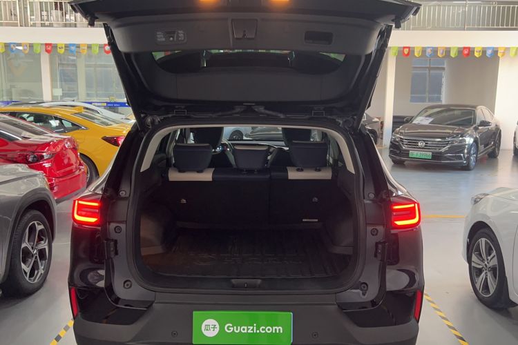 Used Dongfeng Aeolus Huge 2022 Mach Dual-Motor 1.5T MHD Dare-to-Dream Edition Trunk