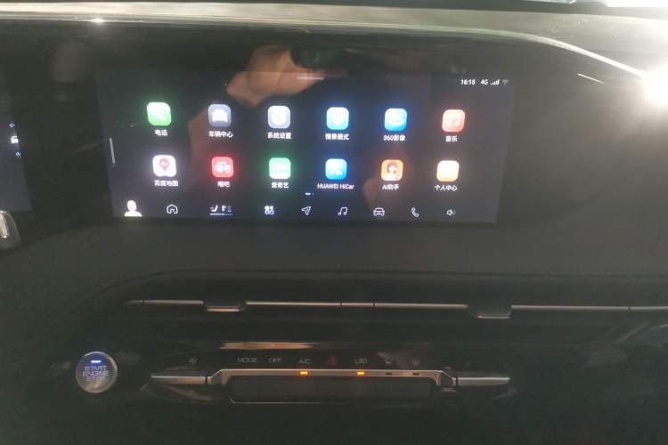 Used Dongfeng Aeolus Huge 2022 Mach Power 1.5T DareDrive Edition · Smart Audio And AC Panel
