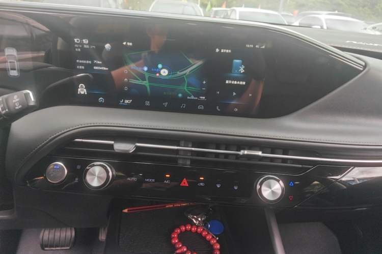 Used Dongfeng Aeolus Huge 2022 Mach Dual-Motor 1.5T MHD Dare-to-Dream Edition Audio And AC Panel