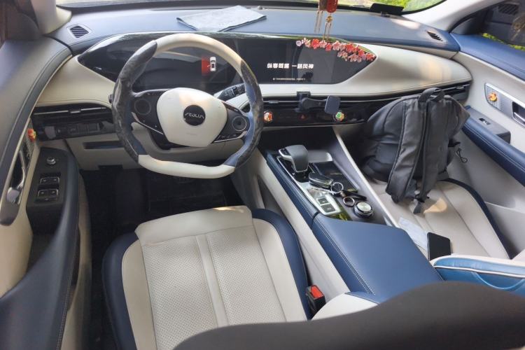 Used Dongfeng Aeolus Huge 2022 Mach Power 1.5T Dare-Enjoy Edition · Smart Center Console
