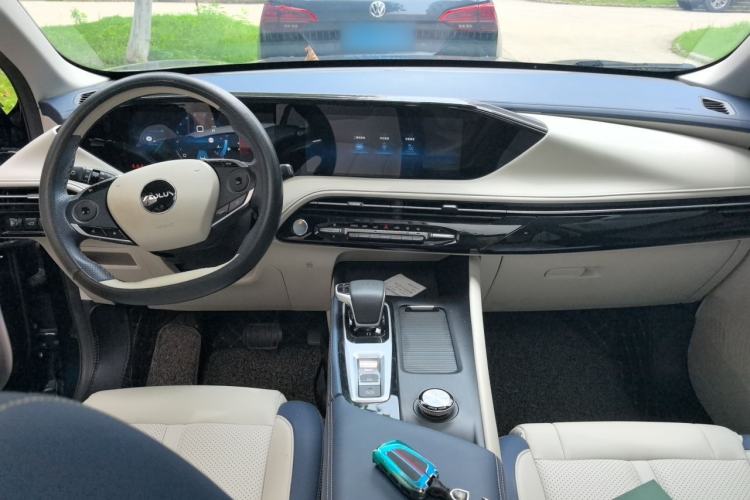 Used Dongfeng Aeolus Huge 2022 Mach Power 1.5T DareDrive Edition · Smart Center Console