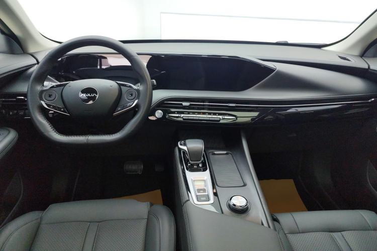 Used Dongfeng Aeolus Huge 2022 Mach Power 1.5T DareDrive Edition · Smart Center Console