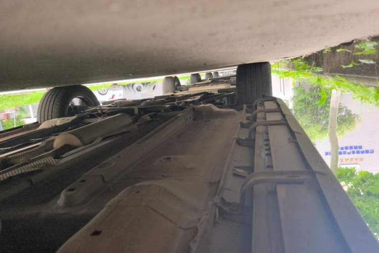 Used Dongfeng Aeolus Huge 2022 Mach Power 1.5T DareDrive Edition · Smart Chassis Rear Left