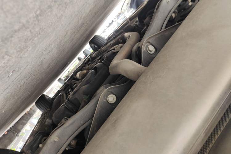 Used Dongfeng Aeolus Huge 2022 Mach Dual-Motor 1.5T MHD Dare-to-Dream Edition Chassis Rear