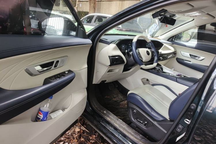 Used Dongfeng Aeolus Huge 2022 Mach Dual-Motor 1.5T MHD Dare-to-Innovate Edition Driver Seat