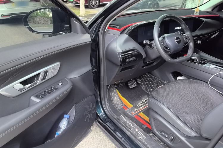 Used Dongfeng Aeolus Huge 2022 Mach Dual-Motor 1.5T MHD Dare-to-Dream Edition Driver Seat