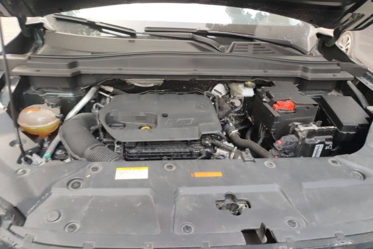 Used Dongfeng Aeolus Huge 2022 Mach Power 1.5T DareDrive Edition · Smart Engine Bay