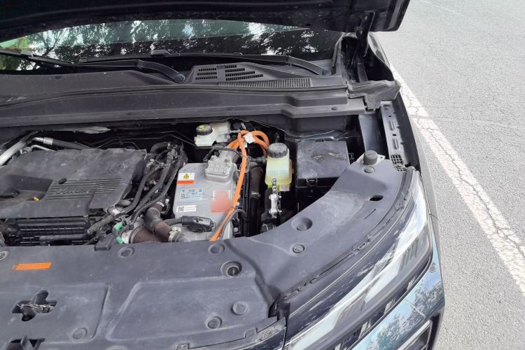 Used Dongfeng Aeolus Huge 2022 Mach Dual-Motor 1.5T MHD Dare-to-Dream Edition Engine Bay Left