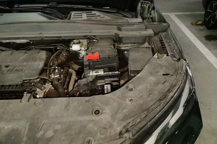 Used Dongfeng Aeolus Huge 2022 Mach Power 1.5T DareDrive Edition · Smart Engine Bay Left