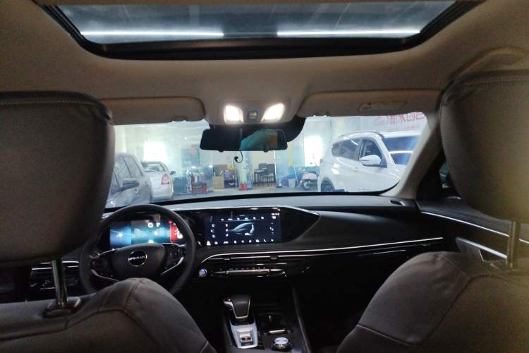 Used Dongfeng Aeolus Huge 2022 Mach Power 1.5T DareDrive Edition · Smart Headliner