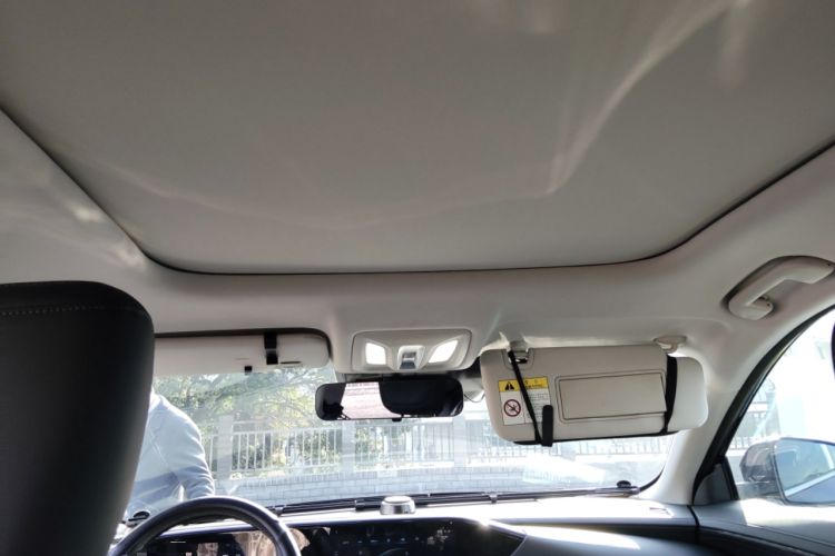 Used Dongfeng Aeolus Huge 2022 Mach Dual-Motor 1.5T MHD Dare-to-Dream Edition Headliner