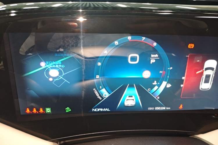 Used Dongfeng Aeolus Huge 2022 Mach Power 1.5T DareDrive Edition · Smart Instrument Cluster