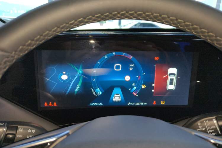 Used Dongfeng Aeolus Huge 2022 Mach Power 1.5T DareDrive Edition · Smart Instrument Cluster