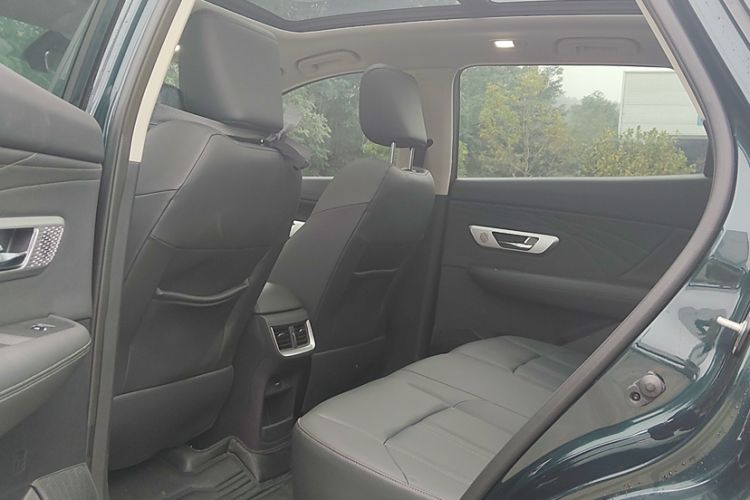 Used Dongfeng Aeolus Huge 2022 Mach Dual-Motor 1.5T MHD Dare-to-Dream Edition Interior 1