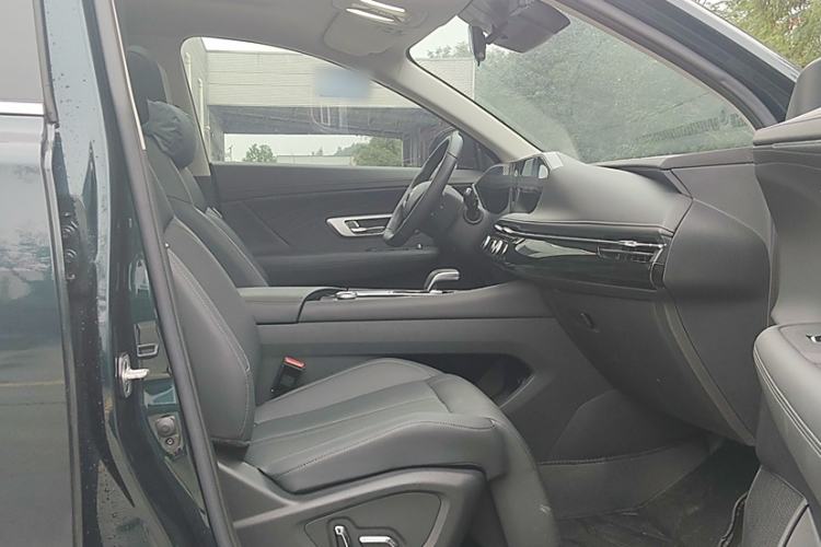 Used Dongfeng Aeolus Huge 2022 Mach Dual-Motor 1.5T MHD Dare-to-Dream Edition Interior 6