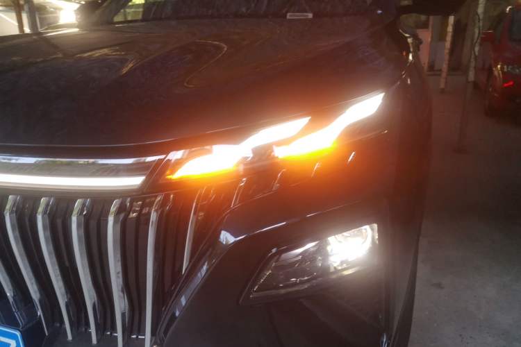Used Dongfeng Aeolus Huge 2022 Mach Power 1.5T DareDrive Edition · Smart Left Front Headlight