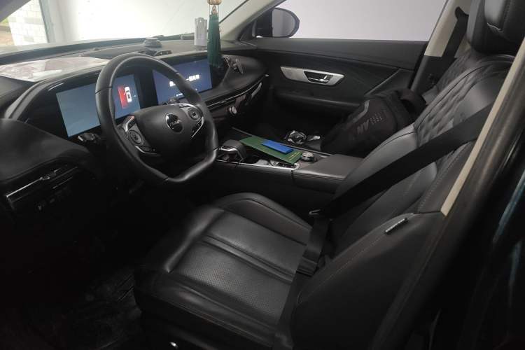 Used Dongfeng Aeolus Huge 2022 Mach Power 1.5T Dare-to-Love Edition Left Front Seat