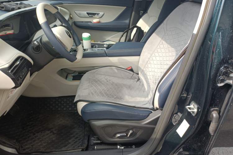 Used Dongfeng Aeolus Huge 2022 Mach Dual-Motor 1.5T MHD Dare-to-Dream Edition Left Front Seat