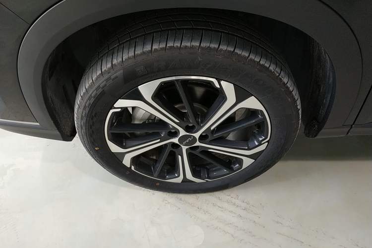 Used Dongfeng Aeolus Huge 2022 Mach Power 1.5T Dare-Enjoy Edition · Smart Left Front Wheel Hub