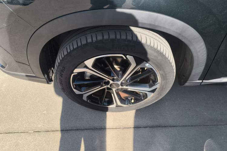 Used Dongfeng Aeolus Huge 2022 Mach Dual-Motor 1.5T MHD Dare-to-Dream Edition Left Front Wheel Hub