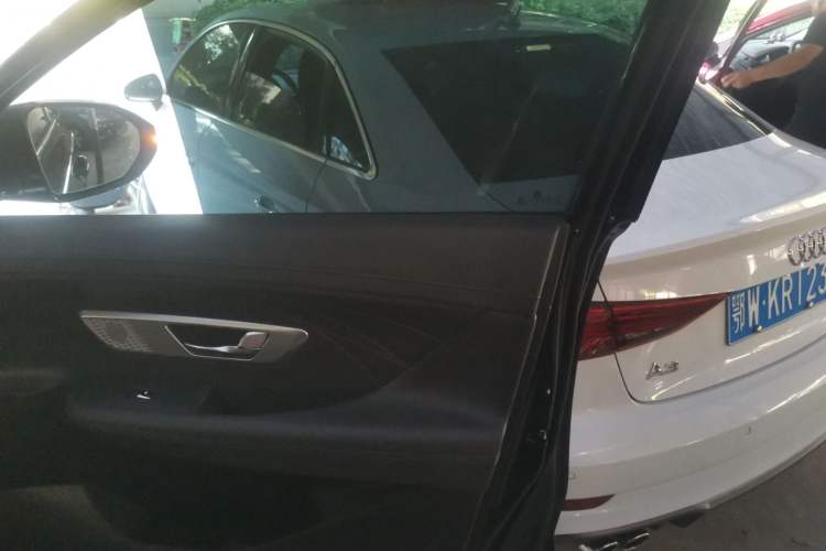 Used Dongfeng Aeolus Huge 2022 Mach Power 1.5T DareDrive Edition · Smart Right Front Door Interior