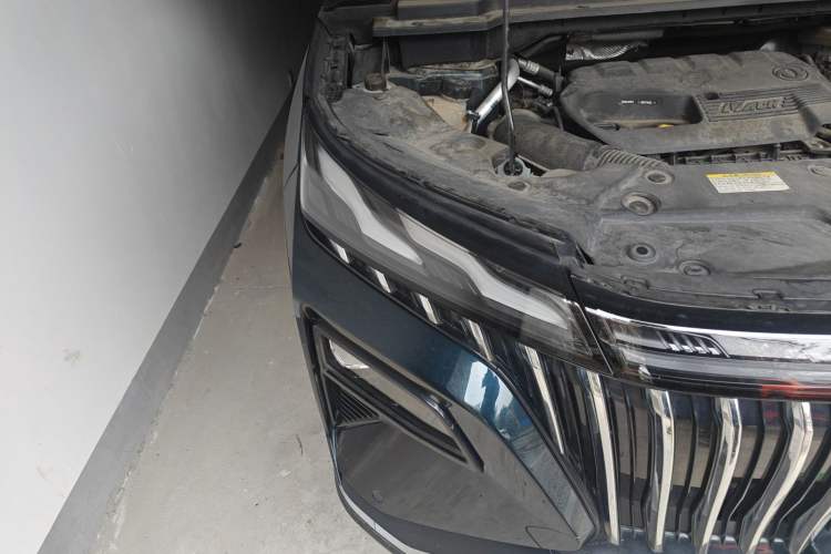Used Dongfeng Aeolus Huge 2022 Mach Power 1.5T Dare-to-Love Edition Right Front Headlight