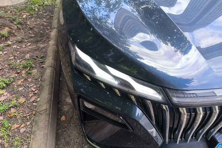 Used Dongfeng Aeolus Huge 2022 Mach Power 1.5T Dare-to-Drive Edition · Enjoyably悦 Right Front Headlight