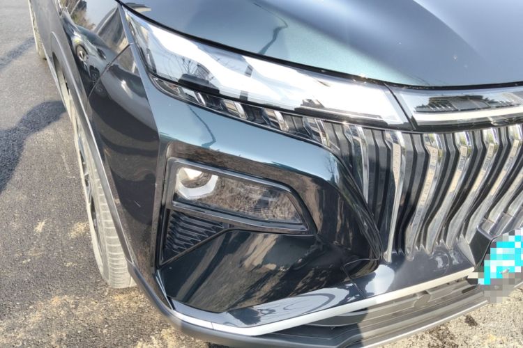 Used Dongfeng Aeolus Huge 2022 Mach Dual-Motor 1.5T MHD Dare-to-Dream Edition Right Front Headlight