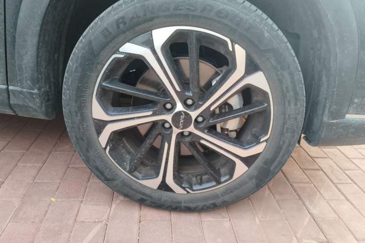 Used Dongfeng Aeolus Huge 2022 Mach Power 1.5T DareDrive Edition · Smart Right Front Wheel Hub